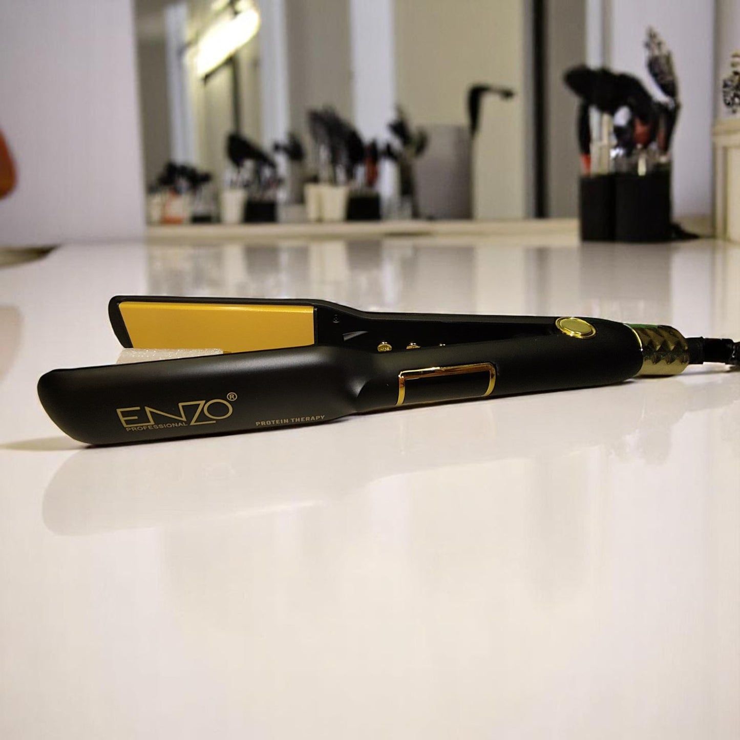 ENZO EN-3106 Professional Hair Straightener – LCD Display, Ceramic Plates, Adjustable Temperature