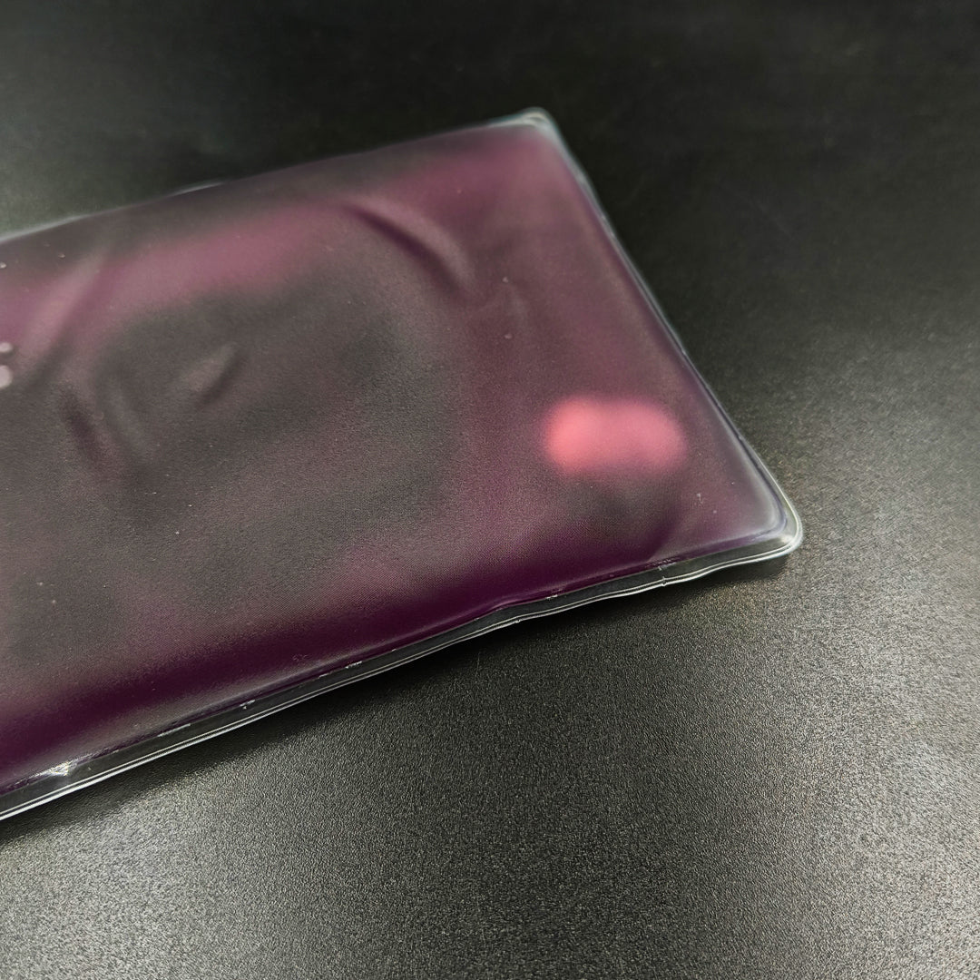 Reusable heat and ice pack with click-to-activate technology