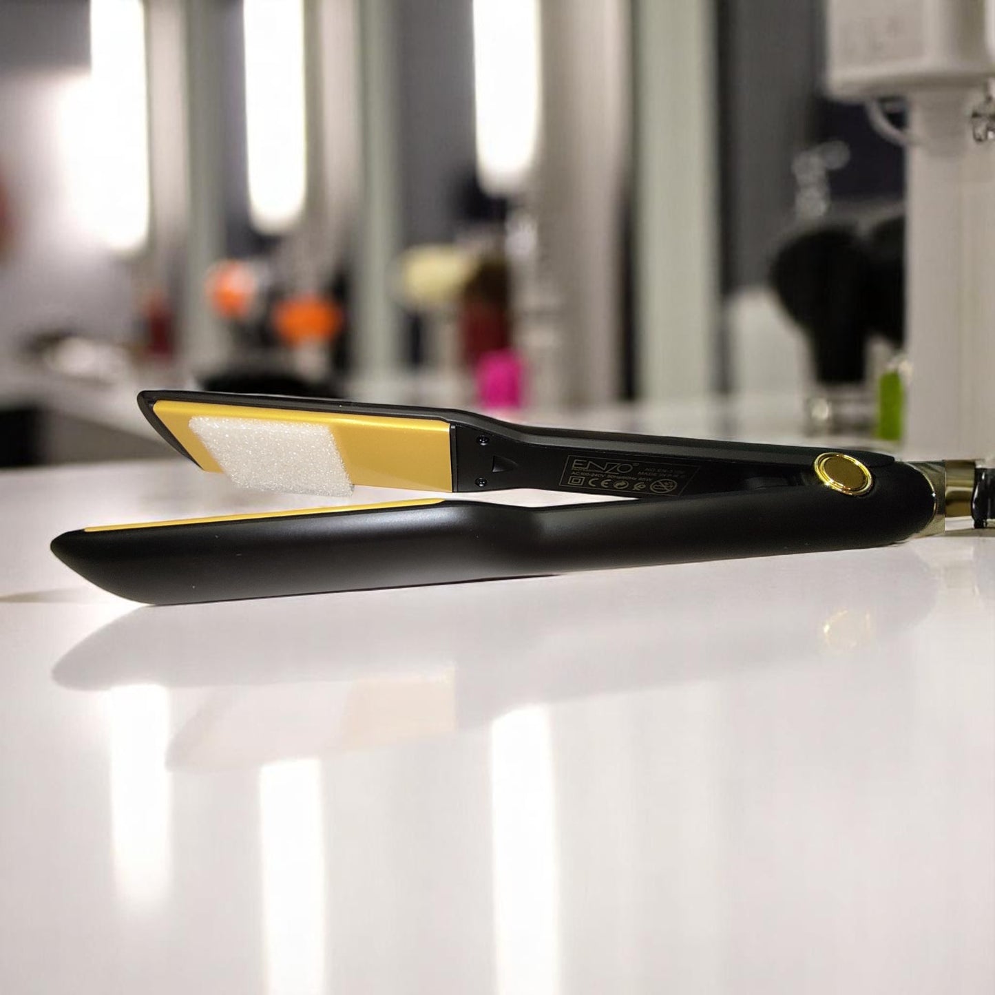 ENZO EN-3106 Professional Hair Straightener – LCD Display, Ceramic Plates, Adjustable Temperature