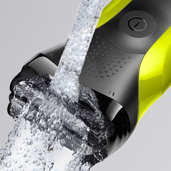 Braun Series 3 Shave & Style 300BT – 3-in-1 Electric Shaver & Beard Trimmer with 5 Combs