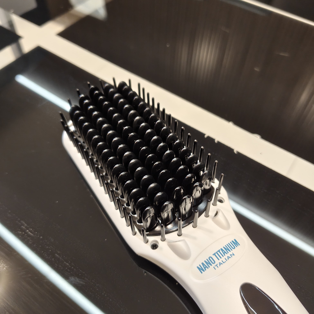 ENZO ProLuxe EN-3958W Hair Styling Set including straightener, curling iron, and brush with Vitamin C oil