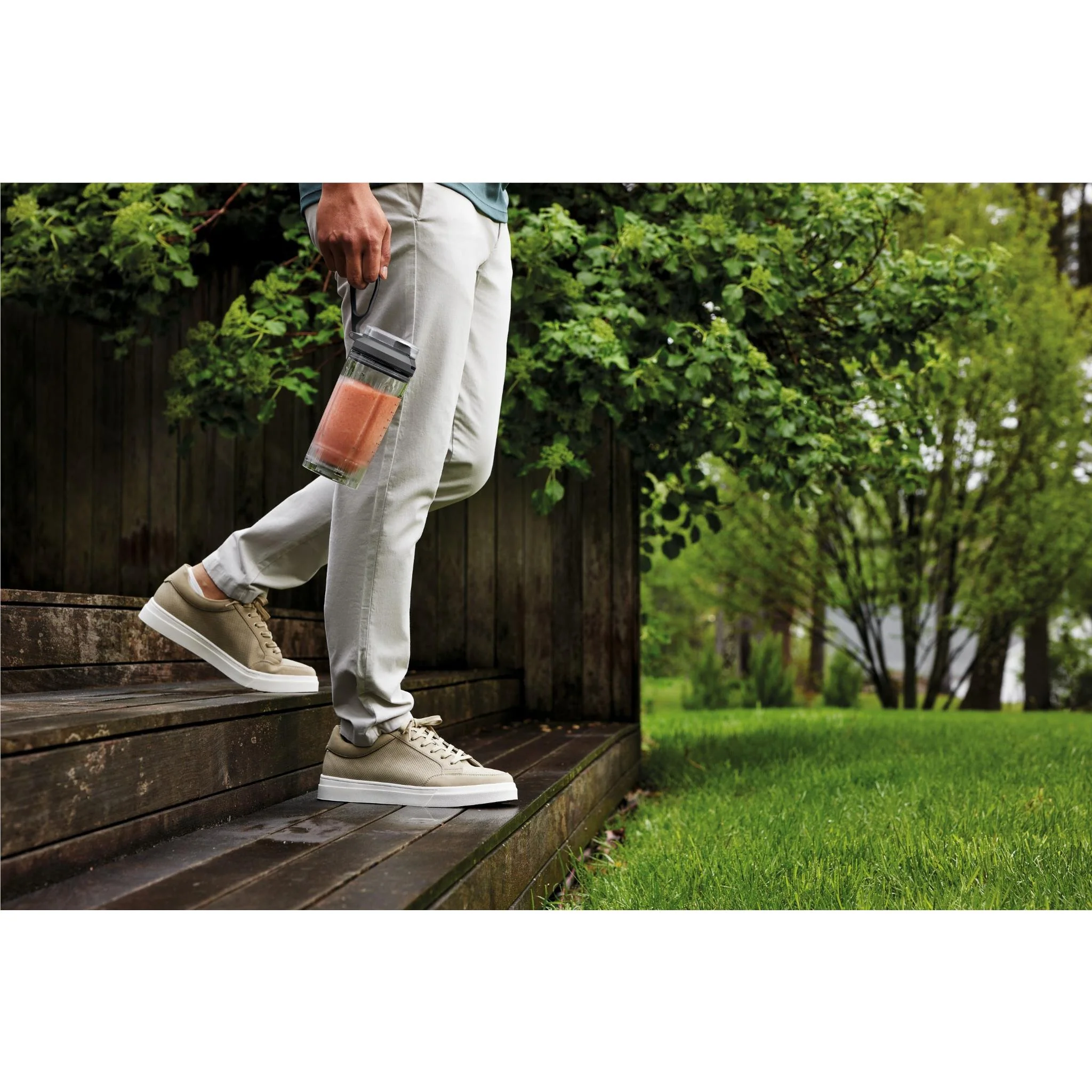 Ninja Blast Max Portable Blender – Cool Grey, 22 oz Twist & Go