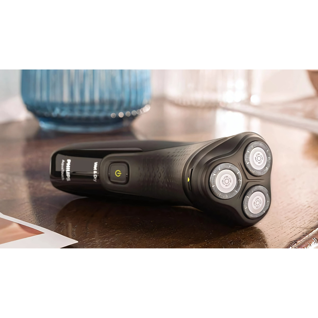 Philips Series Shaver 1000 S1223/40 in deep black and blue finish