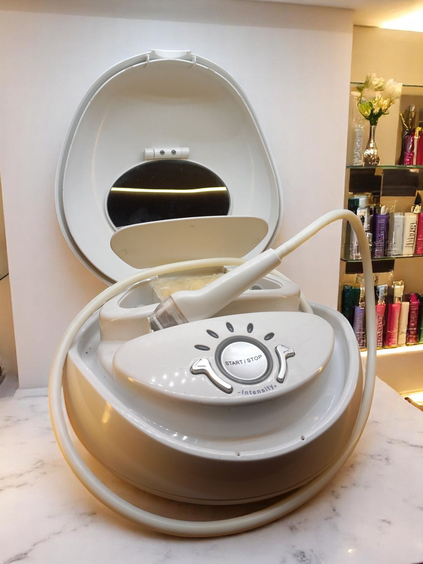 ENZO EN-017 Facial Rejuvenation Device – Advanced Skin Therapy with LED Light and Microcurrent Technology