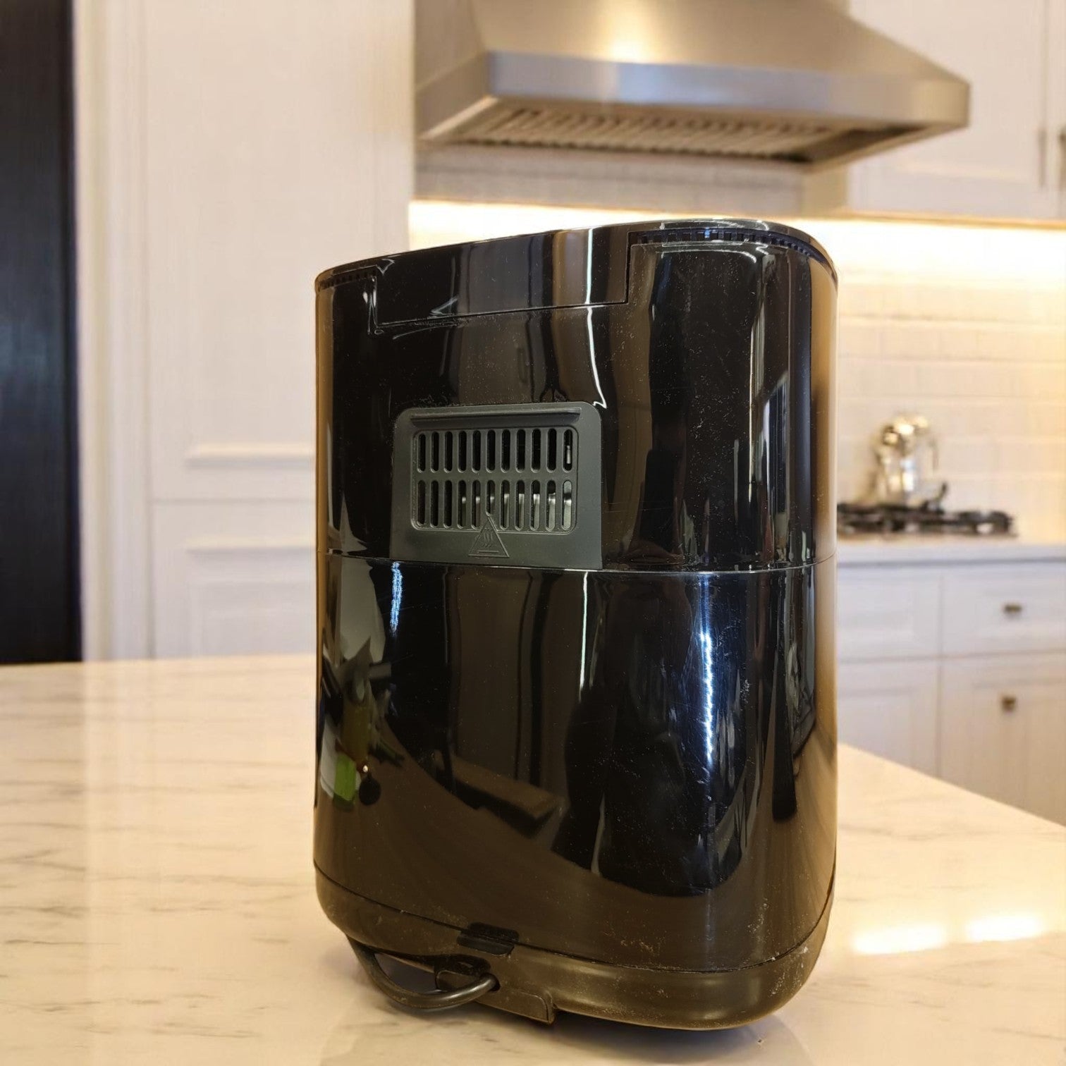 Digital touchscreen of Rene RAF-1716 air fryer