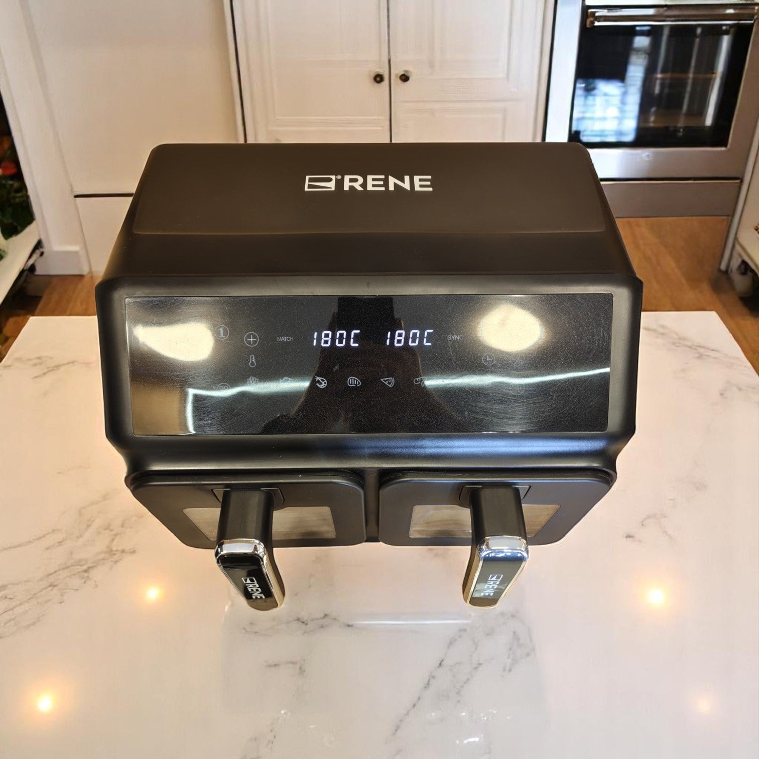4L + 4L double pot air fryer cooking two meals