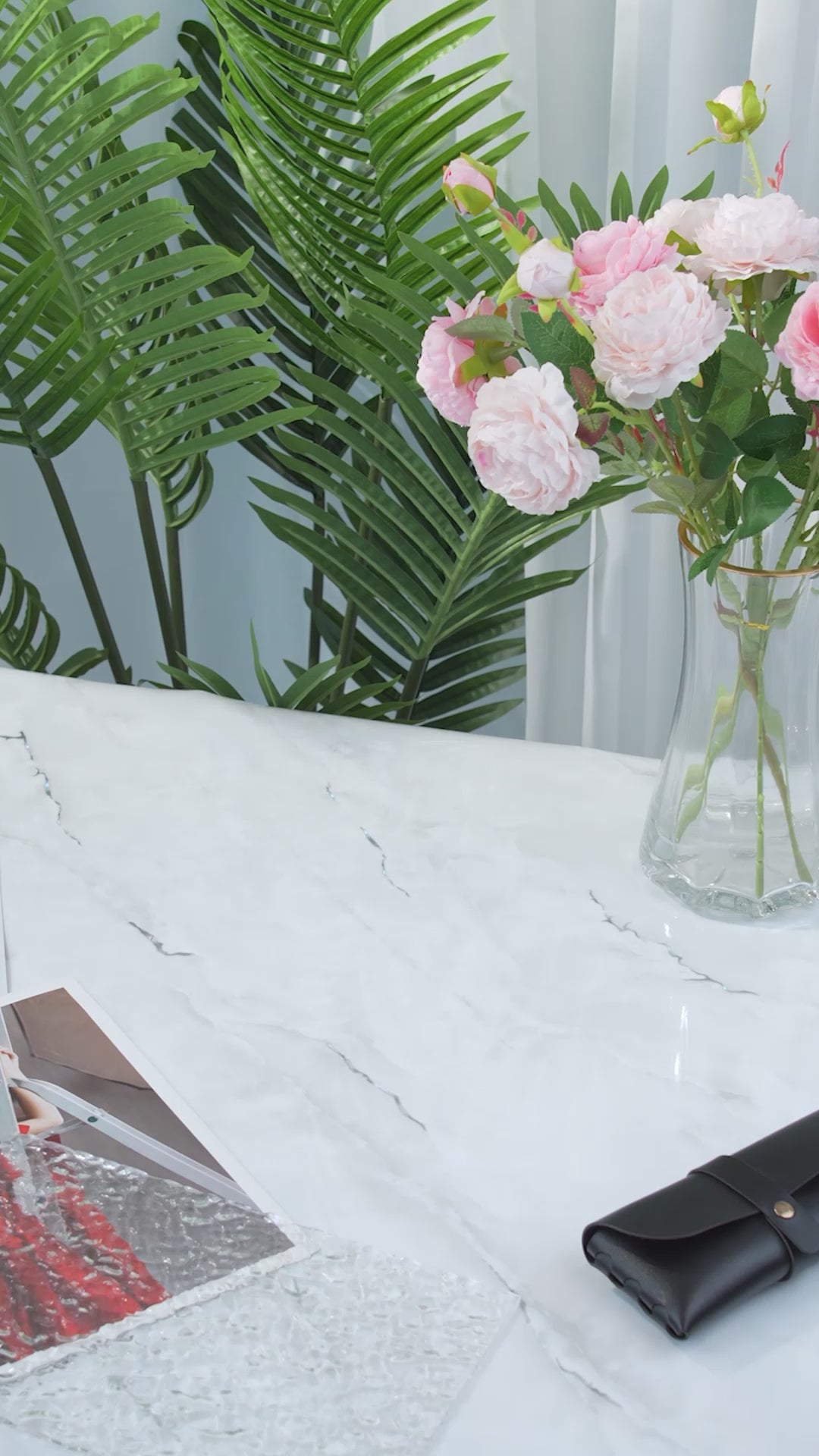 Load video: Enzo EN-6225 Hot Air Brush – 1500W Rotating Dryer &amp; Straightener